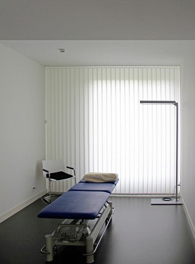 Vertikal-Lamellen, SG 2910, Colorama 2 Bioactive, Hospital, Meyriez, Switzerland