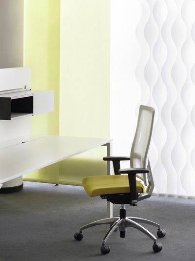 Vertikal-Lamellen, SG 2810, Multi Visio, Room shot "Kranhaus", Cologne, Germany, Vertical Waves