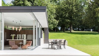 Rollo-Systeme, SG 4970, Multiscreen 1-10%, Broughton House, Sevenoaks, Kent, United Kingdom