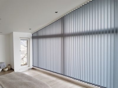 Vertikal-Lamellen, SG 2900, Multi Shadow, White Horses Private Home, Trearddur Bay, UK