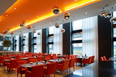 Vorhang-Systeme, SG 5600, Colorama 1, Room shot "Radisson Blu Hotel", Zurich, Switzerland, Wave