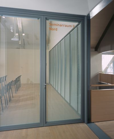 Horizontal-Jalousien, Room shot