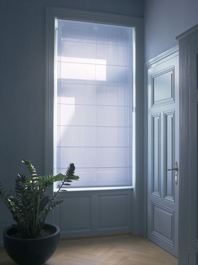 Raffrollo-Systeme, SG 2120, Colorama 1, Room shot "weisses Schloss", Switzerland