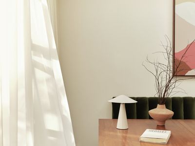 Metropole, SG 7605, Someo, Matt White, Flush Endcap